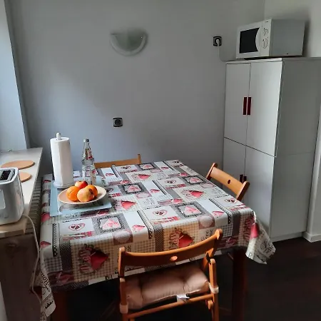 Aida Apartment *